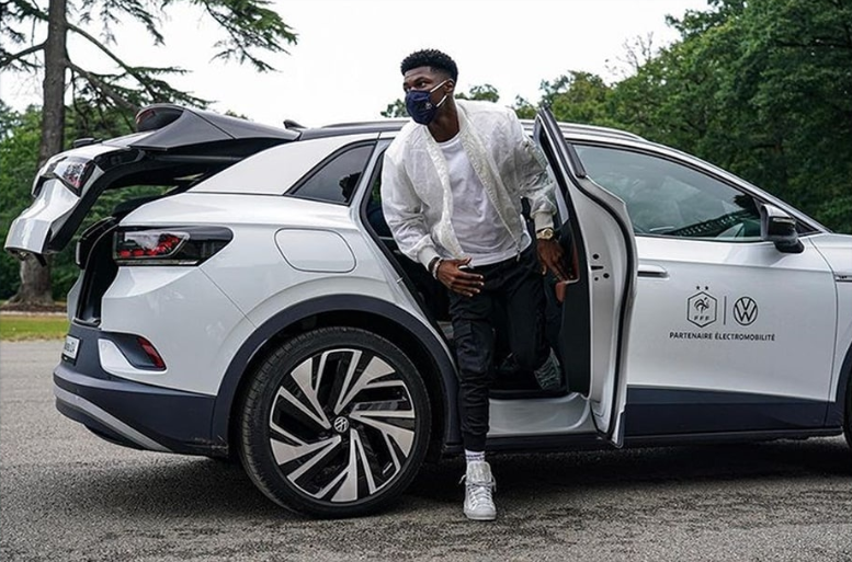 Carro de Aurélien Tchouameni. Exatamente do jeito que ele gosta